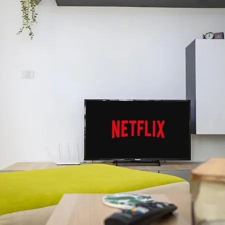 Velvet Nest By Coresi Apartament *