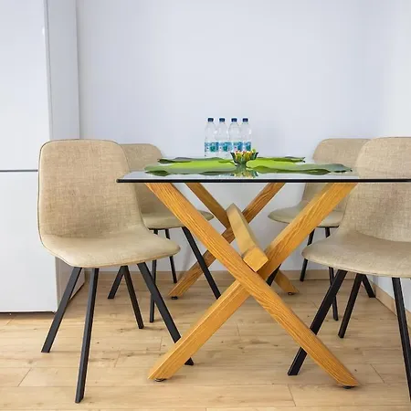 Velvet Nest By Coresi Apartament